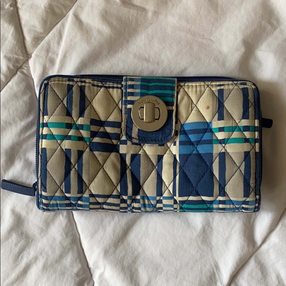 Vera Bradley wallet